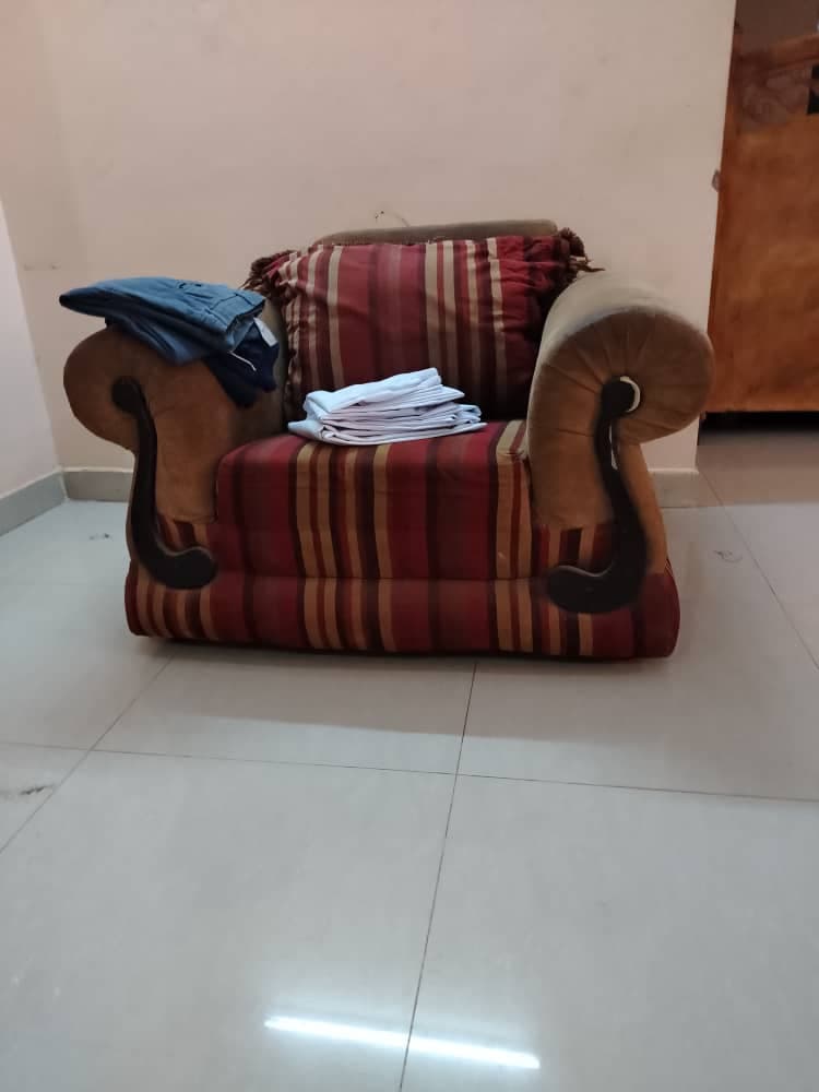 *متوفر للإيجار – شقتين استديو في ديم مدينة (دبايوا)*
شقة جديدة وتشطيب جديد 

اول ساكن ✨

موقع مميز – طابق أول  
مناسبة لشخصين أو أسرة صغيرة

*تفاصيل ك - العقارات في بورتسودان