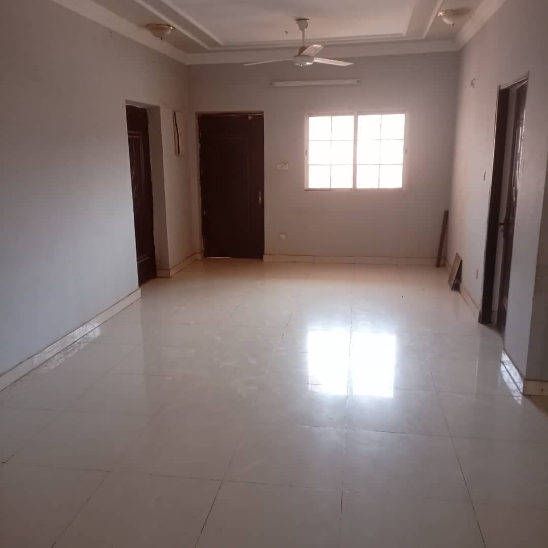 للبيع بالمعموره  80