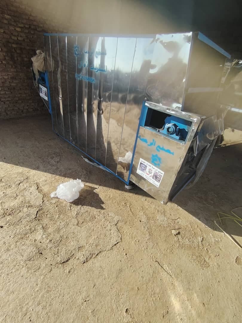 للبيع  بإذن الله
معدات فرن  يتكون من :
● فرن سير ٣متر ماركه الرحمة غاز + عجانة٥٠كيلو مصرية ماركة الرحمة  قرن فيل سرعة واحدة عالية دبل سير+ بابور 18 صي - المأكولات والمشروبات في أم درمان