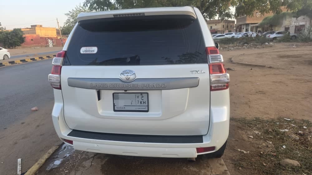 📿 بسم الله الرحمن الرحيم 📿
🤍للبيع بأذن الله في امدرمان🤍
♦️تويوتا لاندكروزر برادو.
♦️فئة الـTXL.
♦️الموديل:2015.
♦️ بنزين ⛽️.
♦️ قير اوتوماتك.
♦️ممشى 121الف م - السيارات والمركبات في أم درمان