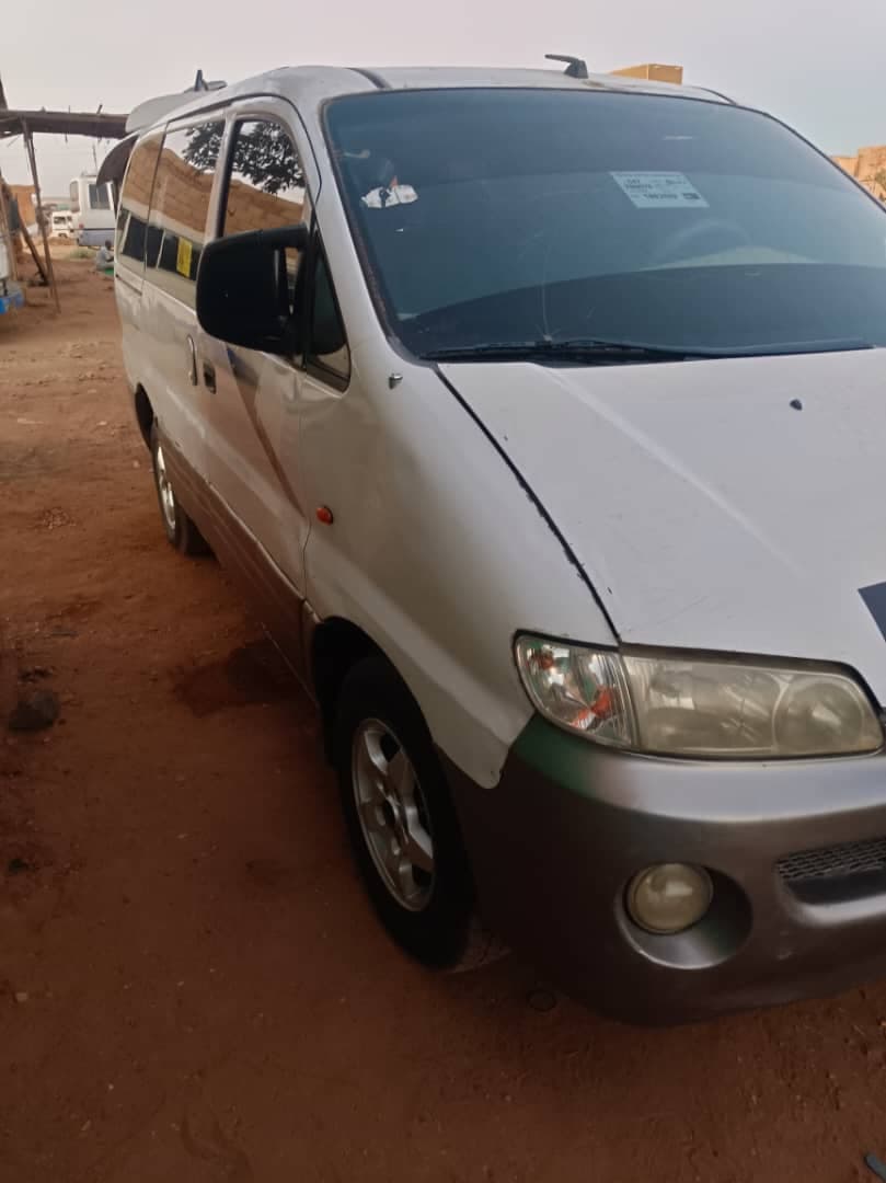 سيارة استايركس ٢٠٠٣ - صورة 7