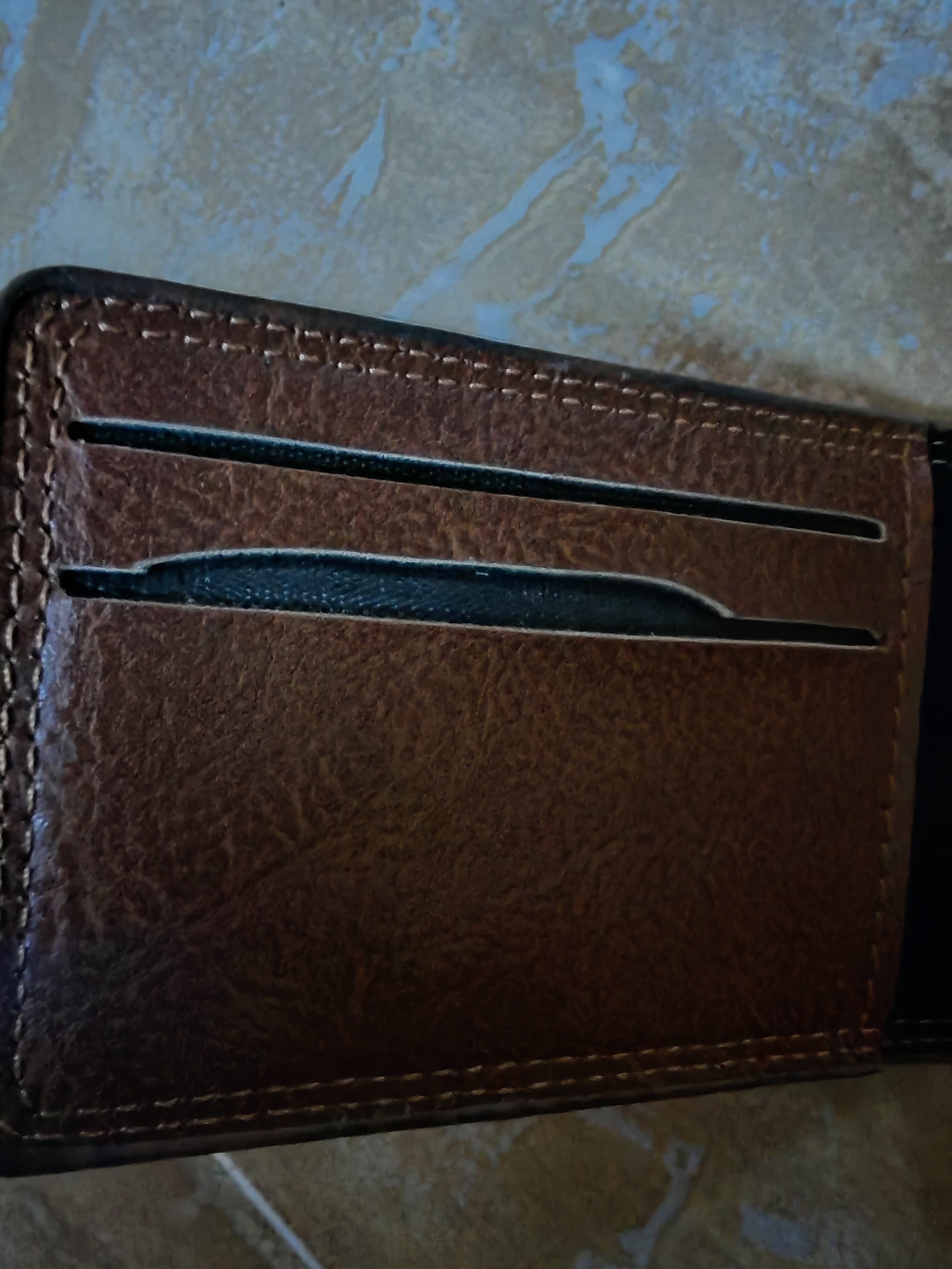 بوك بني  - صورة 2