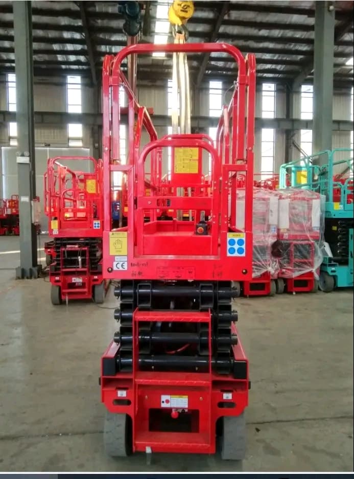 مان لفت وسيزر لفت ورافعات شوكيه وكرينات وتيليهندلر جي سي بي وتاور لايت وببكات متوفرة للايجار  - السيارات والمركبات في جدة