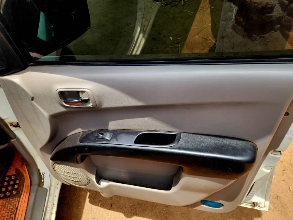 بوكس متسوبيشي 