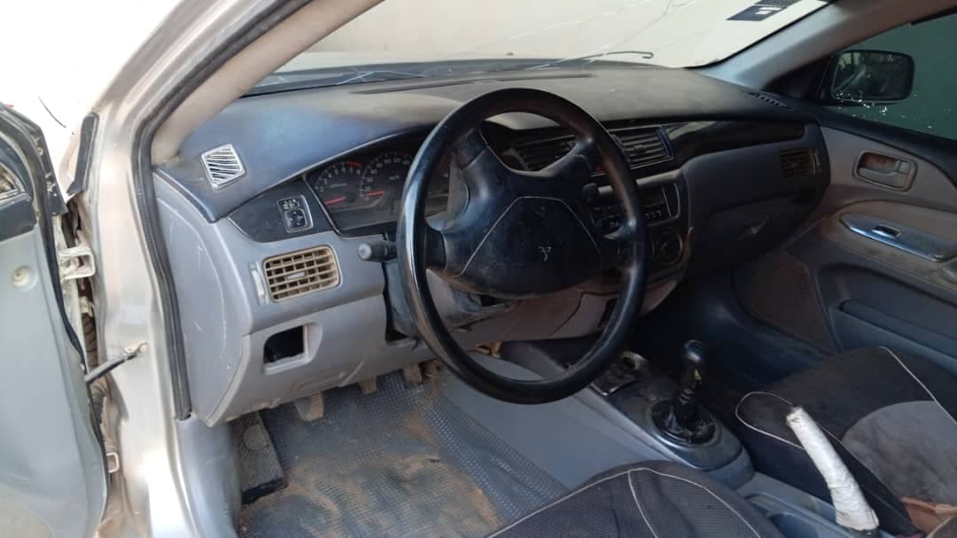 لانسر بومه موديل 2006 - صورة 4