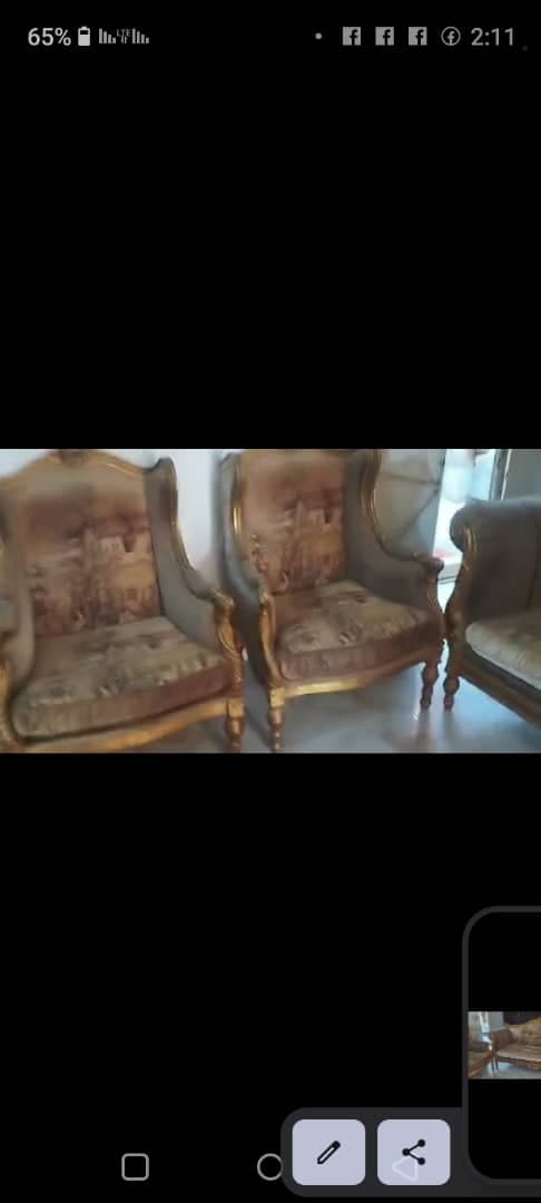 طقم جلوس دمياطي اصلي
💥🔥💥
كنبه و4 كراسي 
السعر 1800
امدرمان الحتانة - صورة 2