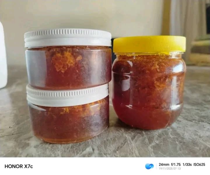 عسل نحل خام  - المأكولات والمشروبات في بورتسودان