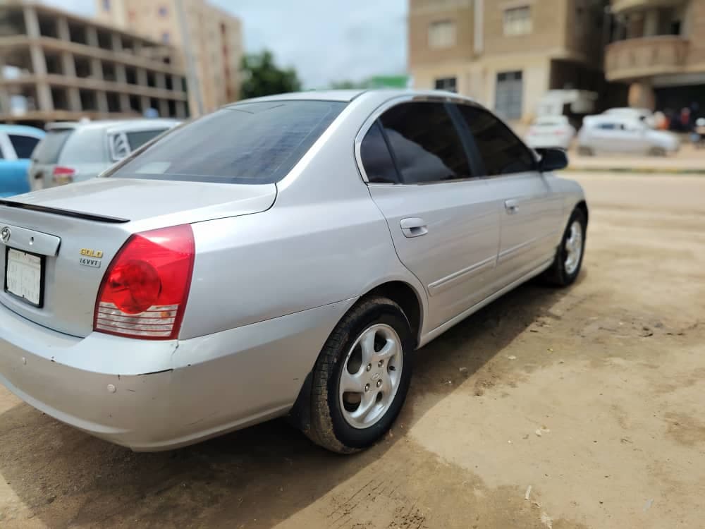 افانتي سحلية موديل 2006