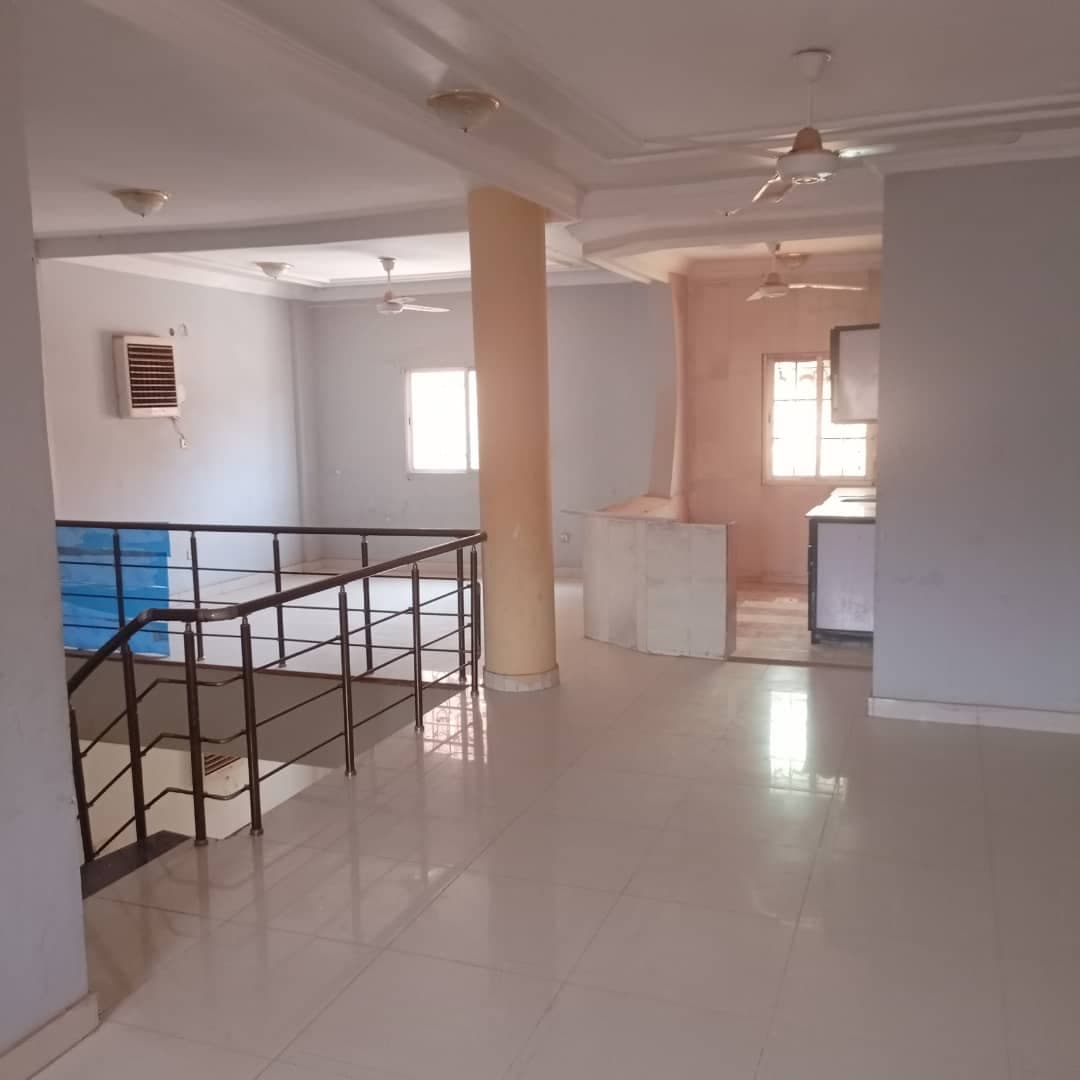 للبيع بالمعموره  80