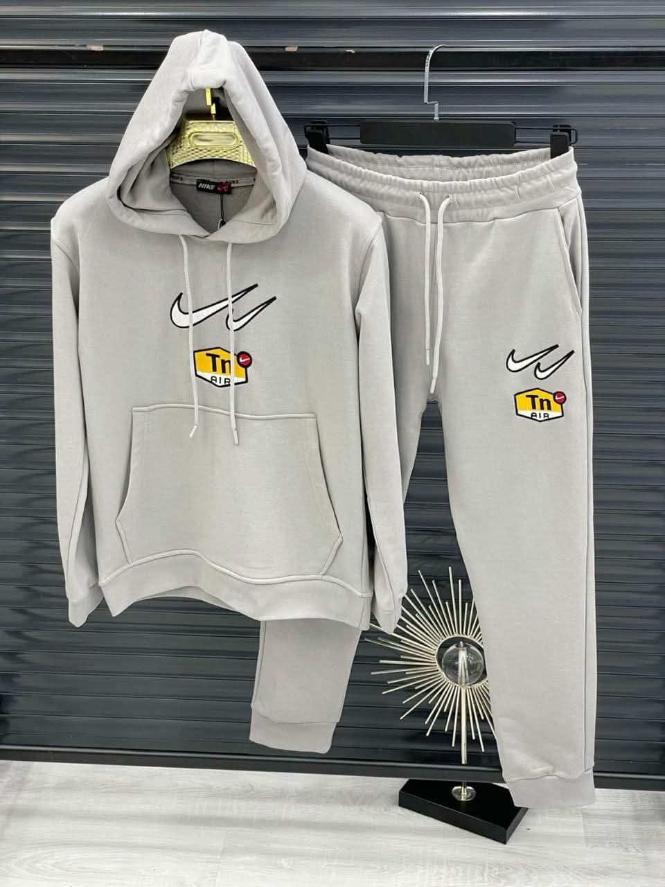 🎉 البجامات الرجالي والأطفالي الجاااااتكم يا ناس 😍🔥 🎉

الراحة ✨، الأناقة 💯، والجودة 👌... كووولها في بجامة واحدة بس!
بجامات رجالي تخليك تقول: يا سلام يا - صورة 6