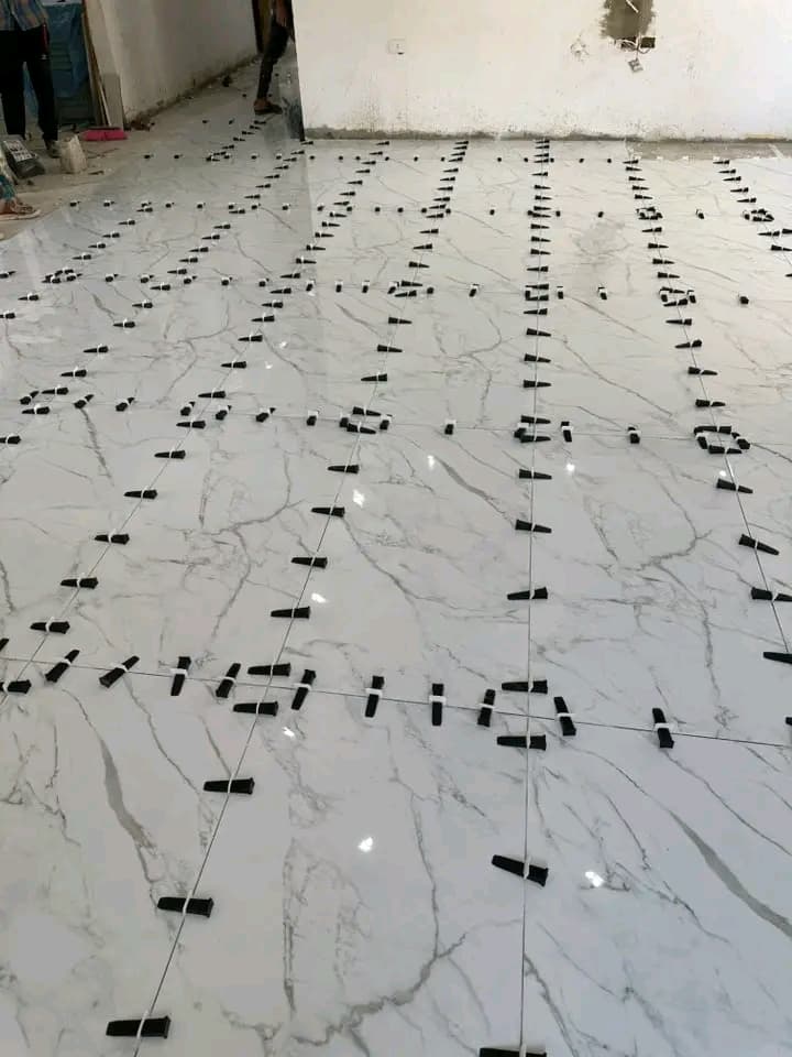 معلم بلاط - صورة 3