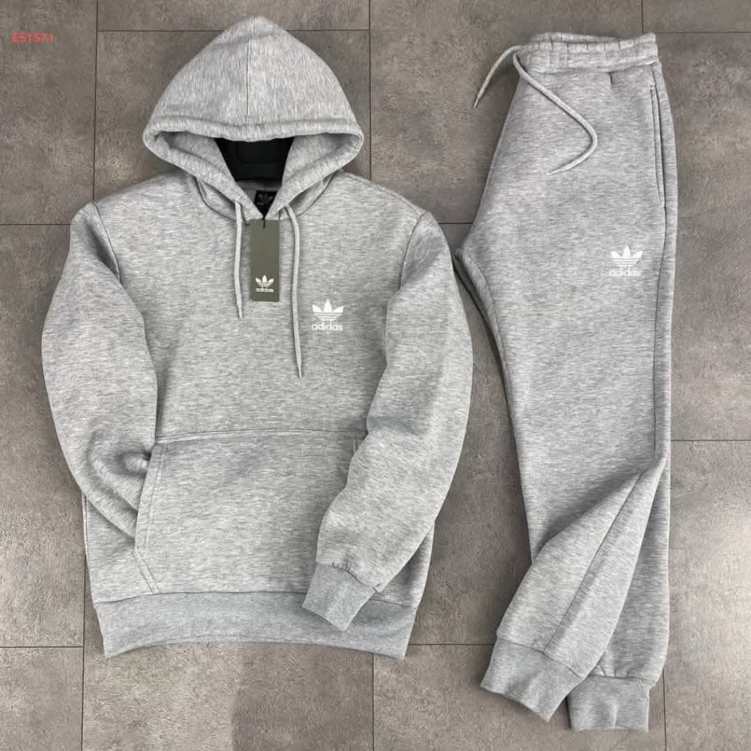 🎉 البجامات الرجالي والأطفالي الجاااااتكم يا ناس 😍🔥 🎉

الراحة ✨، الأناقة 💯، والجودة 👌... كووولها في بجامة واحدة بس!
بجامات رجالي تخليك تقول: يا سلام يا - أزياء الرجل في عطبرة