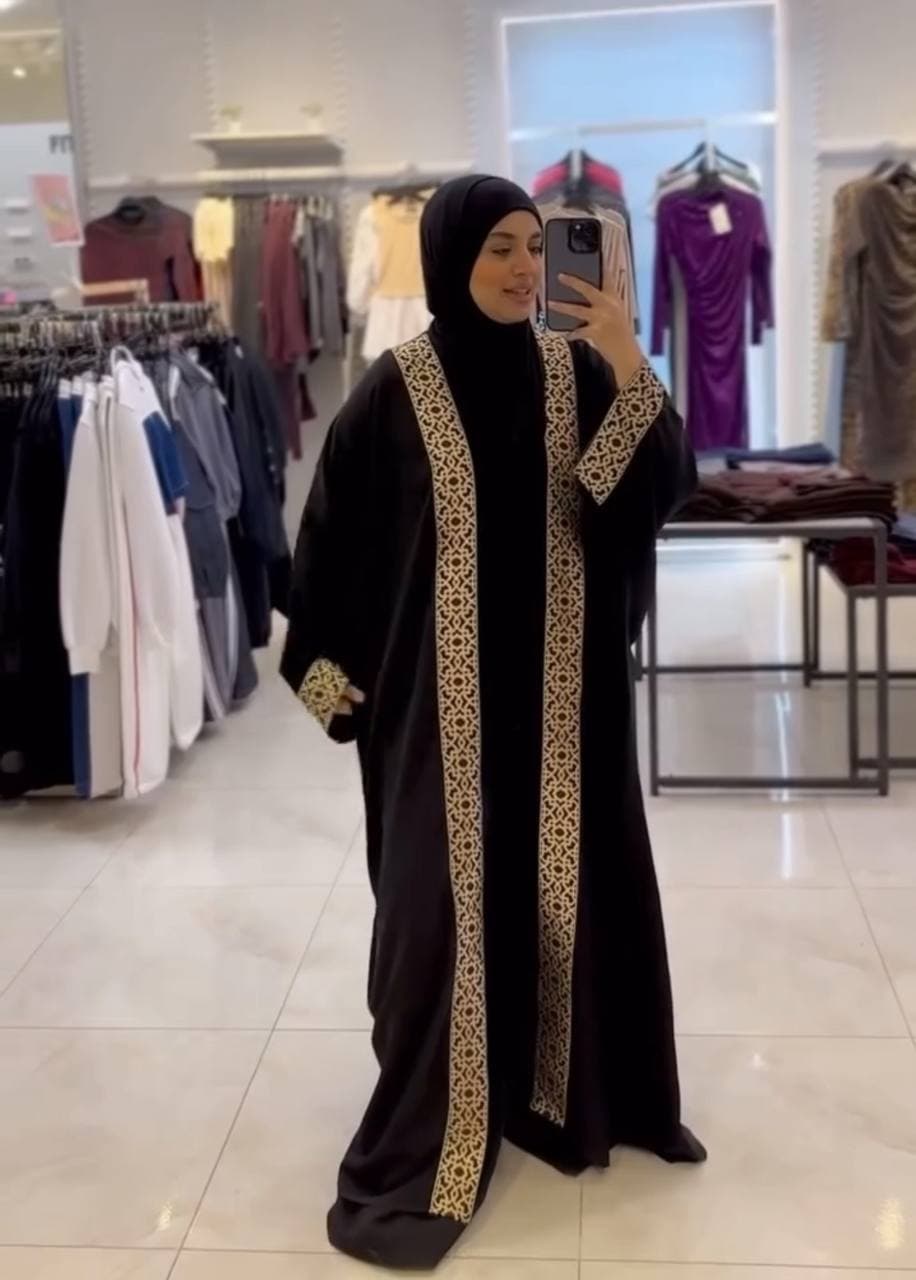 عبايات  - أزياء المرأة في شندي