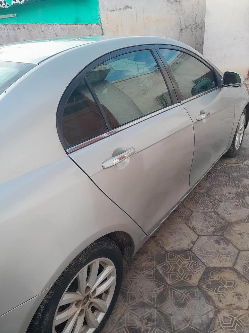 جيلي قراند 2015