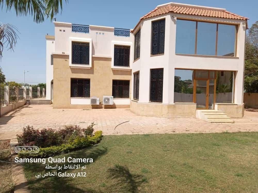 قصر للبيع  - صورة 2