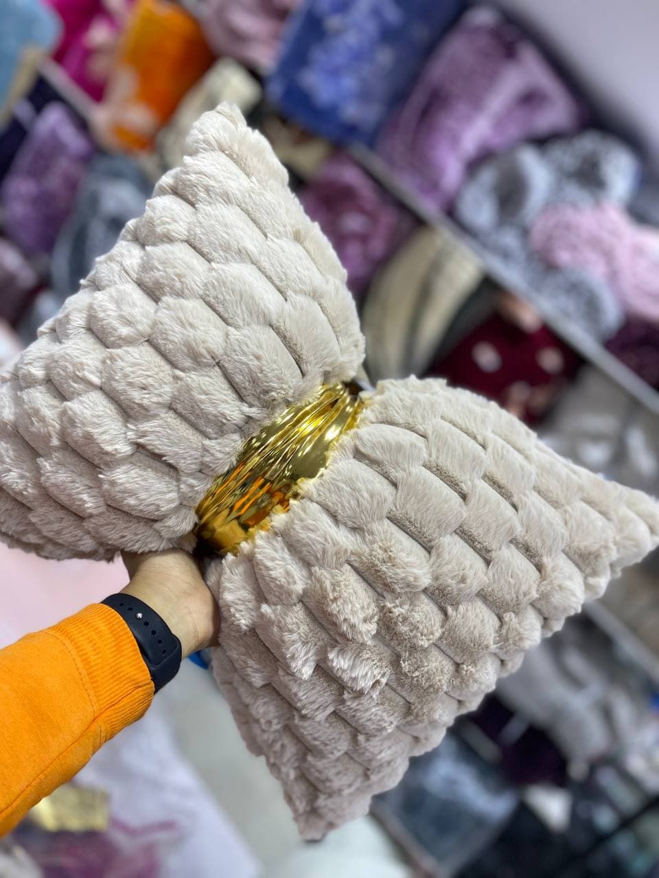 جداعات على شكل فيونكة رووووووووووووووووووزووعه.                                                                                                        - صورة 3