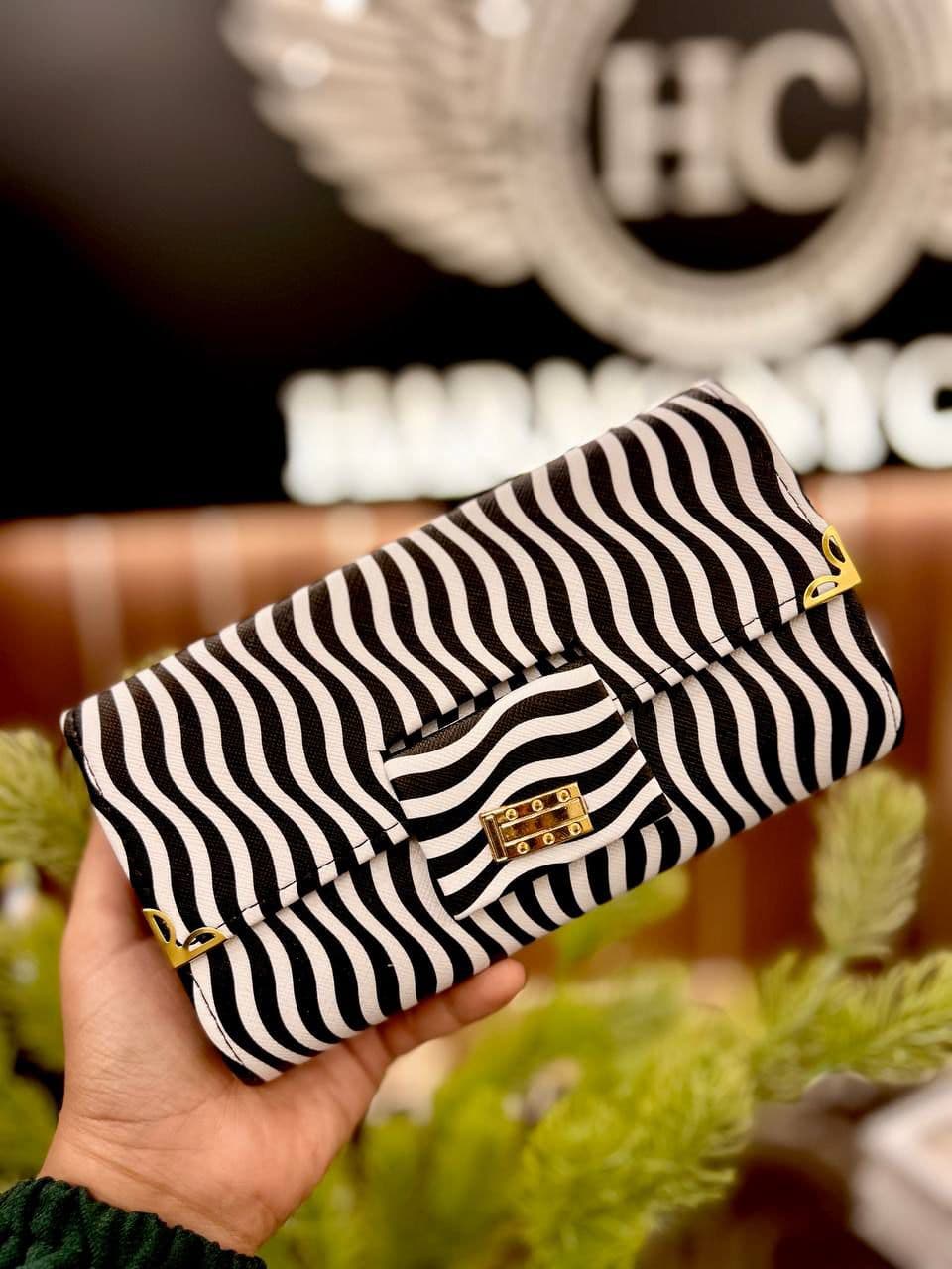 شنط واكسسوارات للمراءة الأنيقة  - صورة 7