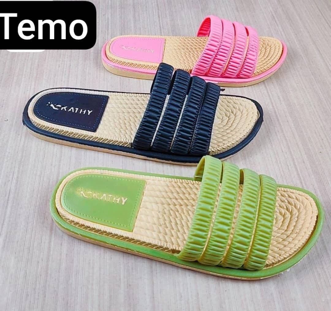 شباشب نسائية رهبية الشكل والجودة 🥰🥰🥰💥💥💥💥 - صورة 6