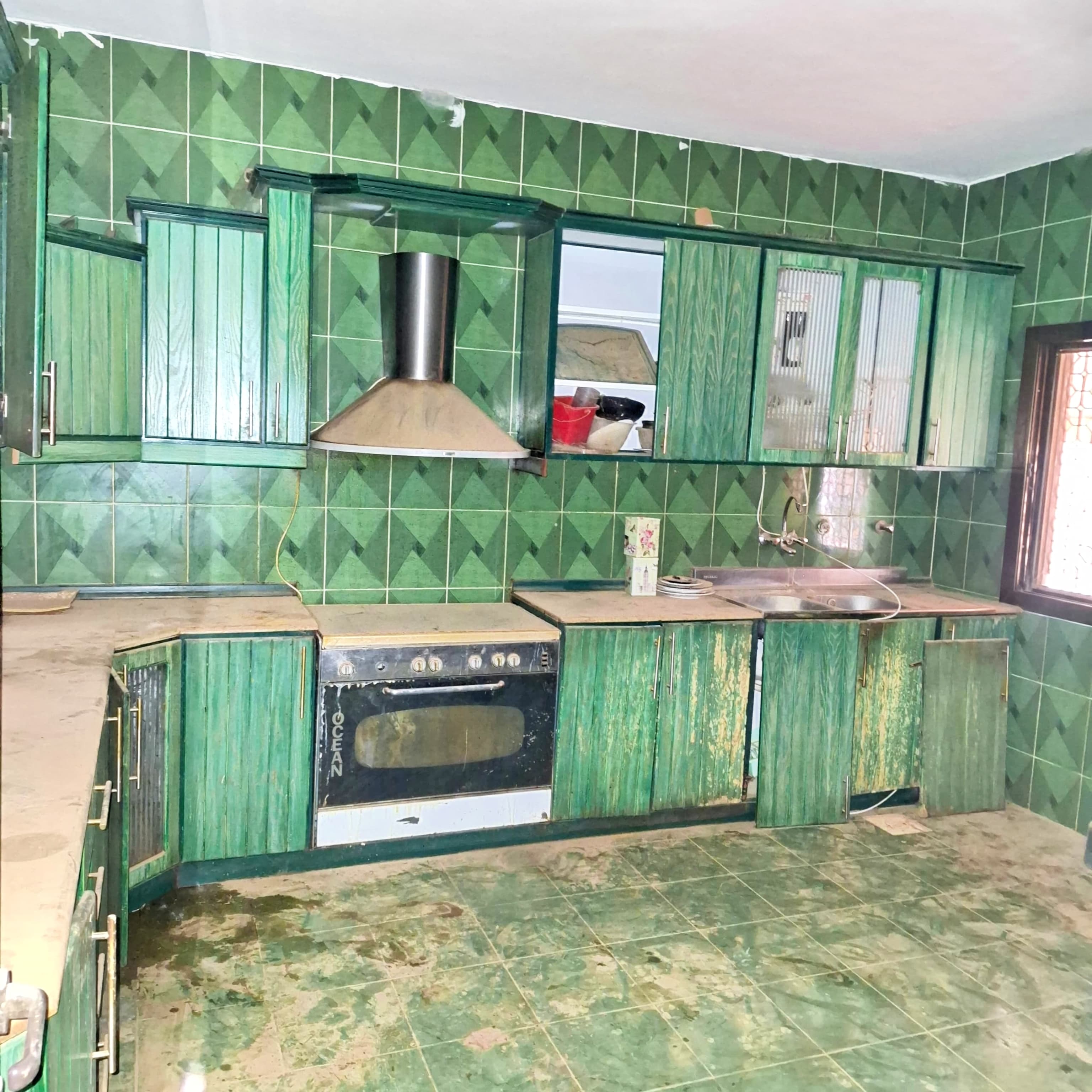عمارة للبيع في الخرطوم حي النزهة 