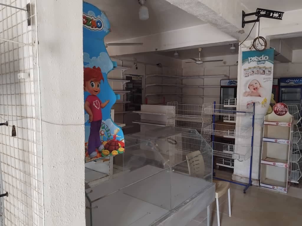 للإيجار محلات تجارية جاهزة لسوبرماركت بكل المعدات 