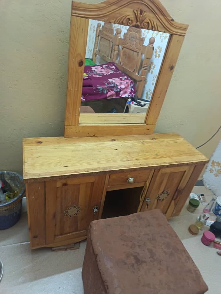 غرفة نوم موسكو استعمال ٣ شهور  -  الأثاث والديكور في مروي