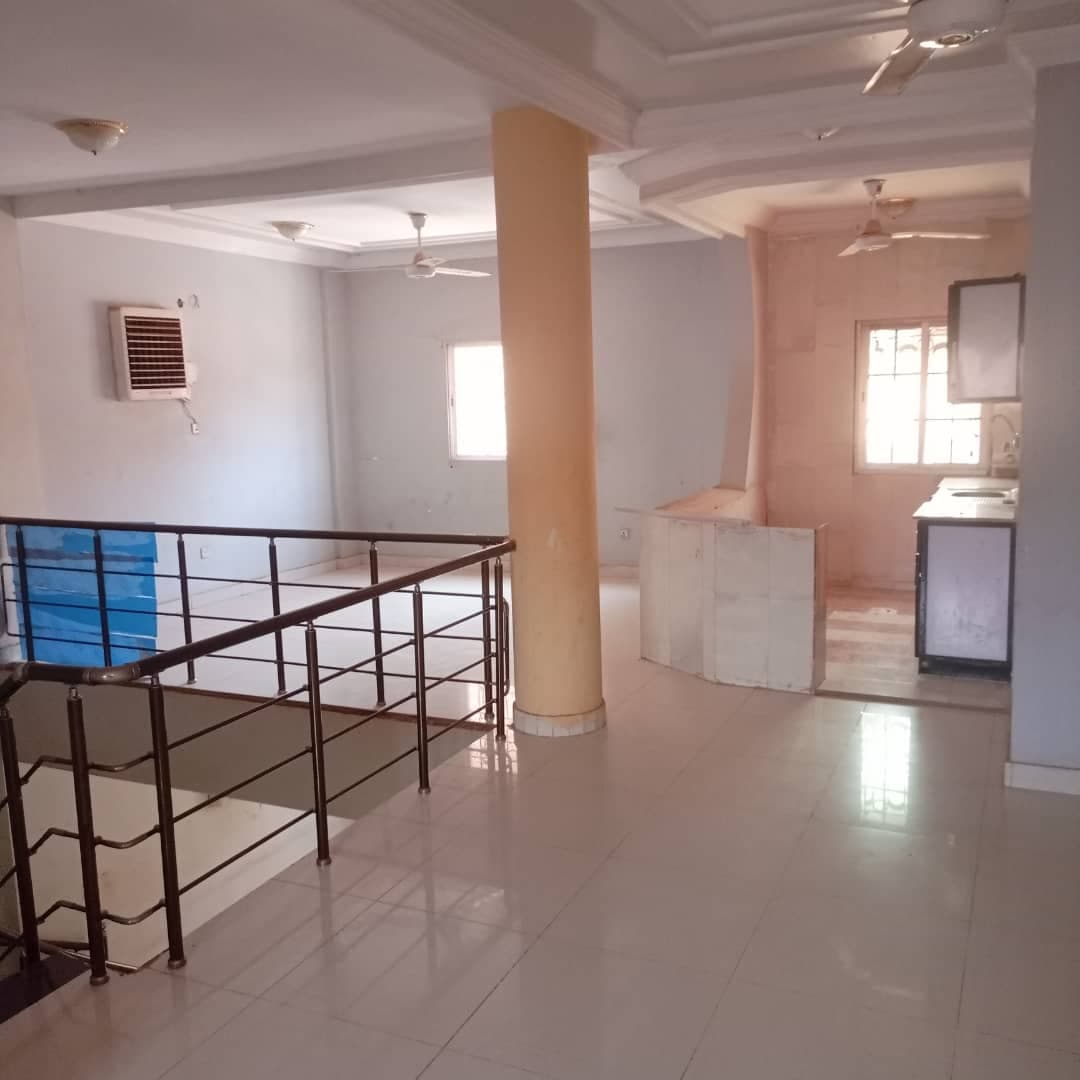 للبيع بالمعموره  80