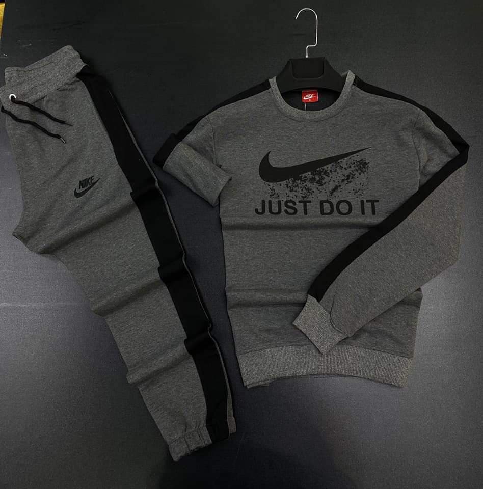 🎉 البجامات الرجالي والأطفالي الجاااااتكم يا ناس 😍🔥 🎉

الراحة ✨، الأناقة 💯، والجودة 👌... كووولها في بجامة واحدة بس!
بجامات رجالي تخليك تقول: يا سلام يا - صورة 8