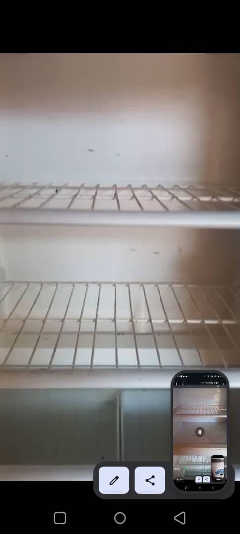 تلاجه جيكول 8 قدم
شغاله فل الفل 
السعر 650 نهاية
الحاج يوسف - صورة 3