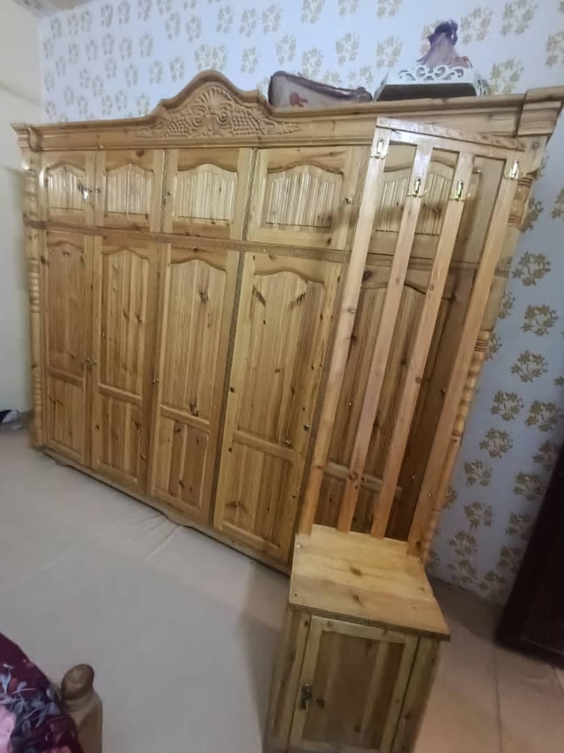 غرفة نوم موسكو استعمال ٣ شهور  - صورة 3