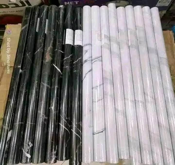 رول رخامي ضد الماء اسود وابيض  - صورة 4