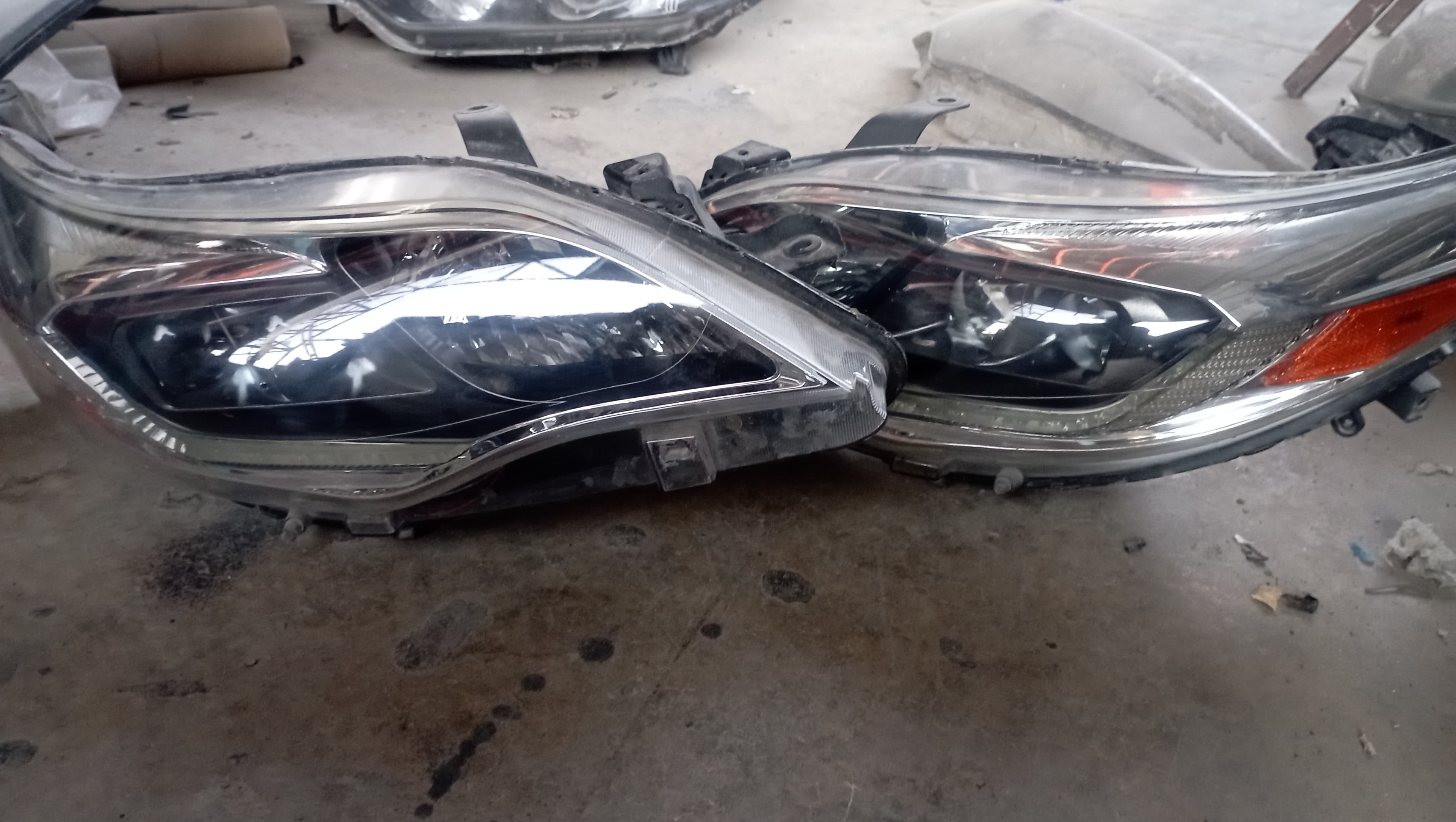 شمعات تويوتا افلون موديل 2017/2015×2013 - السيارات والمركبات في الرياض