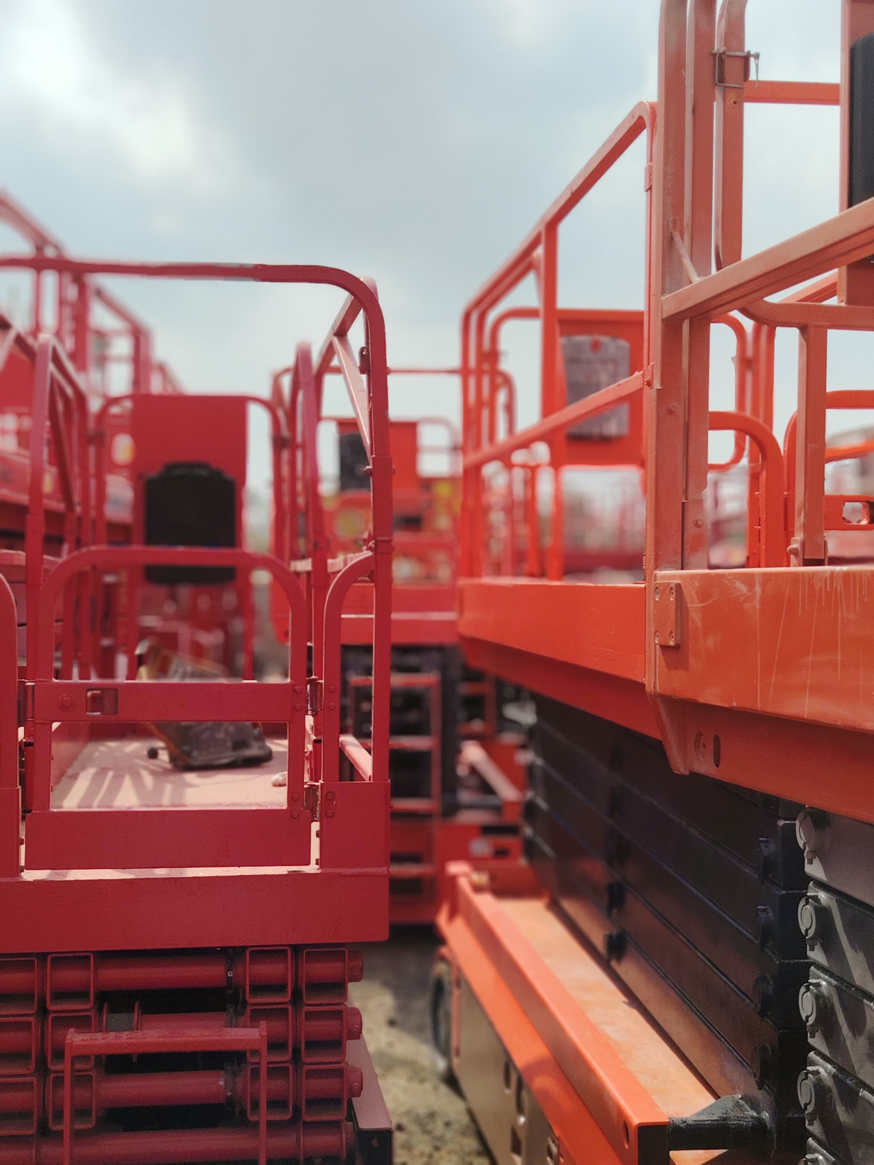 سيزرلفت ومان لفت ورافعات شوكيه وتيليهندلر جي سي بي متوفرة للايجار #سيزر_لفت #سيزرلفت #مان_لفت #للايجار #جده #الدمام#مكة_المكرمه #الرياض  - صورة 5